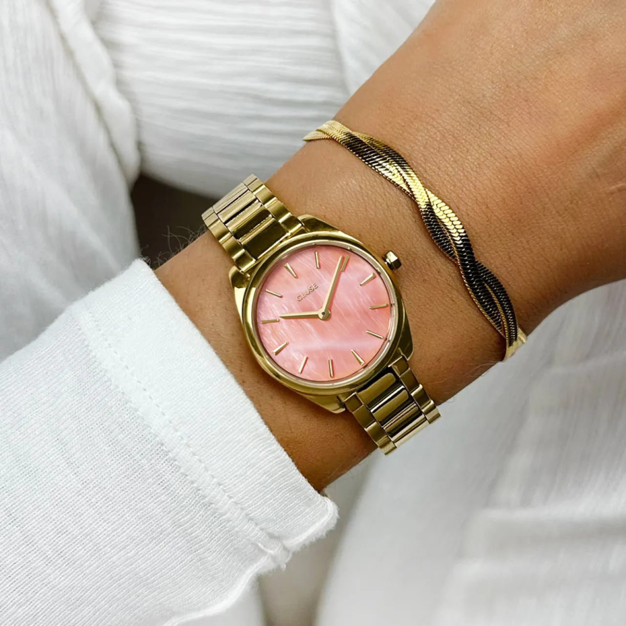 Femme CLUSE Féroce Mini Watch Steel, Apricot Pearl, Gold Colour