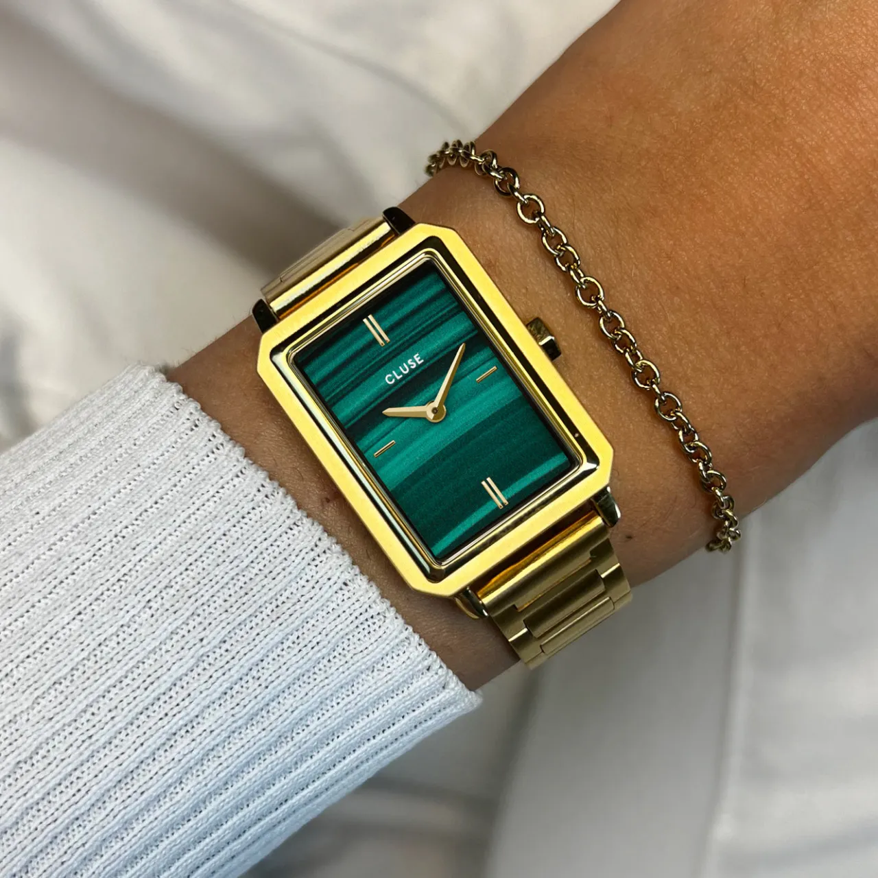 Femme CLUSE Gift Box Fluette Steel Green Watch and Round Chain Bracelet, Gold Colour