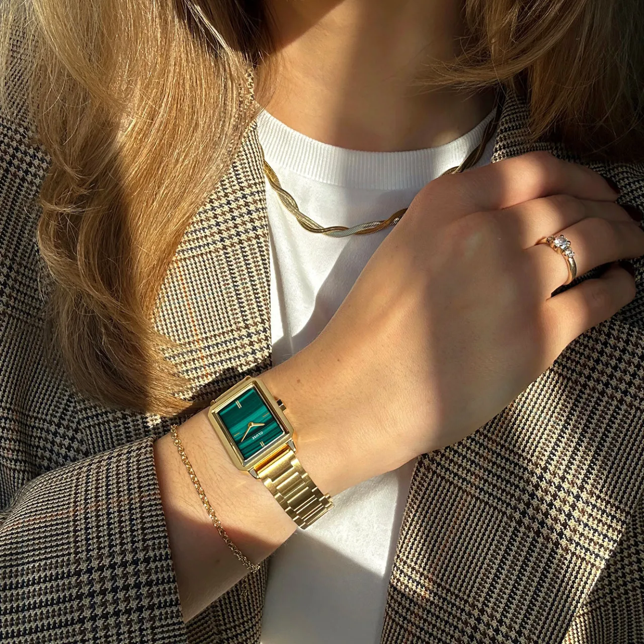 gift_box_fluette_steel_green_watch_and_round_chain_bracelet_gold_colour_9-1.webp Femme CLUSE Gift Box Fluette Steel Green Watch and Round Chain Bracelet, Gold Colour