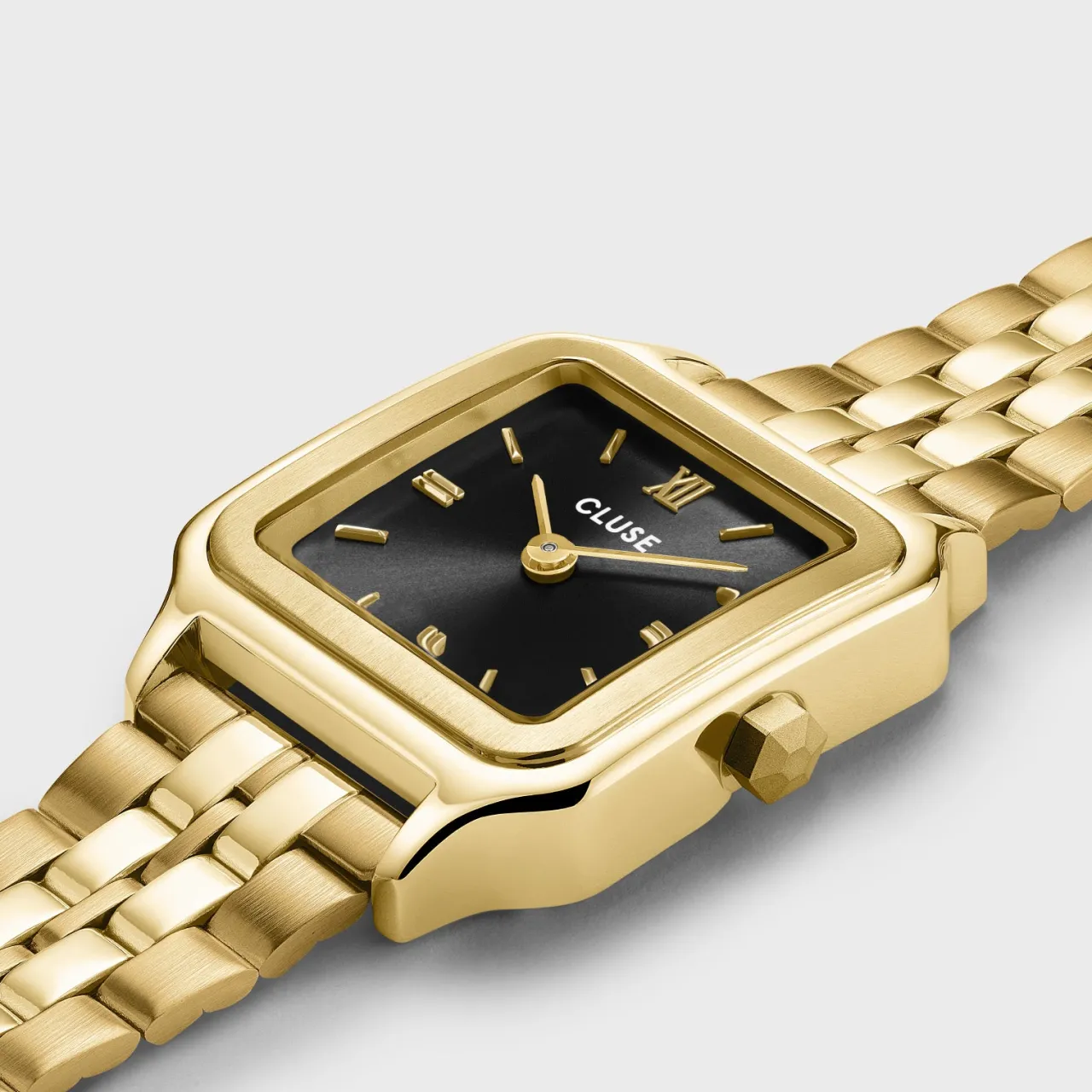 gift_box_gracieuse_petite_watch_steel_black__twisted_snake_bracelet_gold_colour_3-1.webp Femme CLUSE Gift Box Gracieuse Petite Watch Steel, Black & Twisted Snake Bracelet, Gold Colour