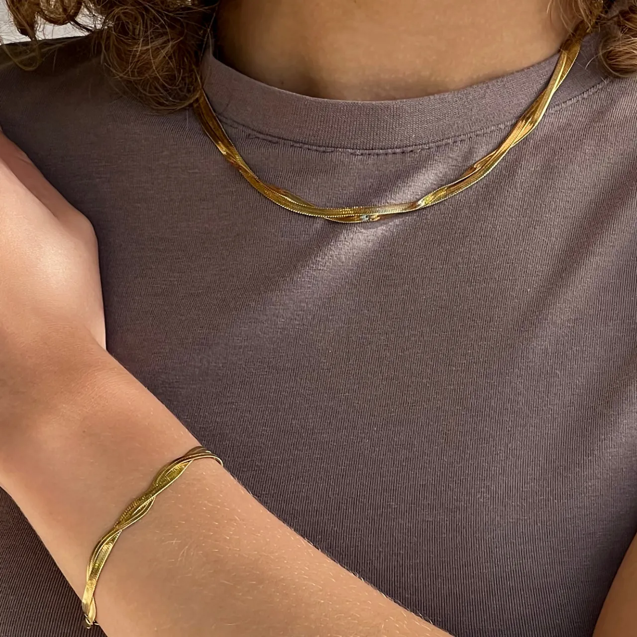 CLUSE Gift Box Élevé Twisted Snake Bracelet & Necklace, Gold Colour