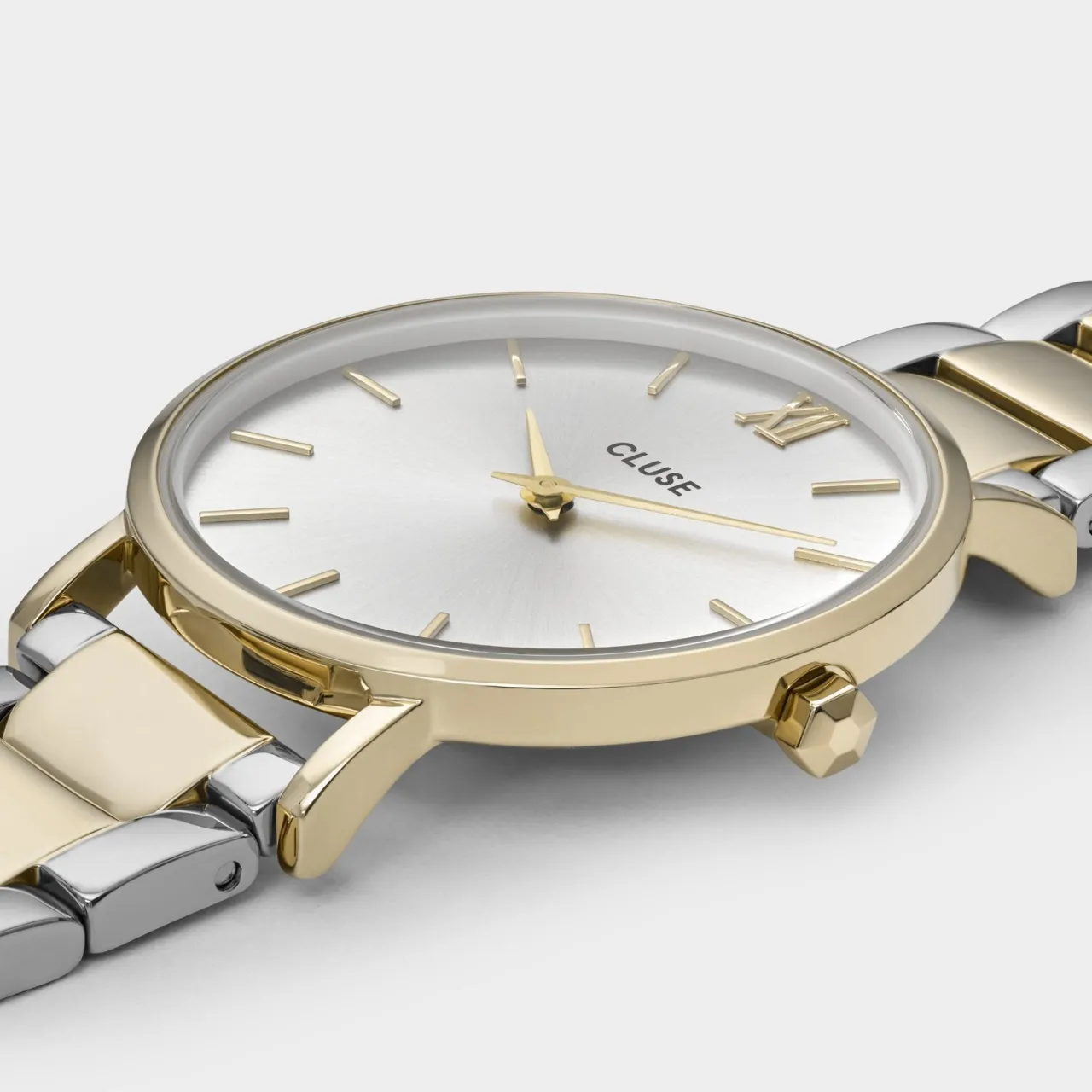 gift_box_minuit_watch_and_bracelet_gold_colour_3-1.webp Femme CLUSE Gift Box Minuit Watch and Bracelet Gold Colour