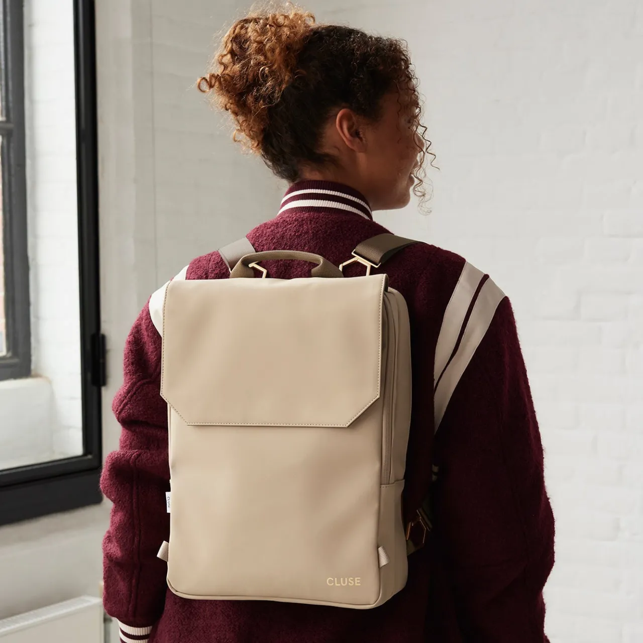 le_rversible_backpack_beige_dark_brown_gold_colour_15-1.webp CLUSE Le Réversible Backpack, Beige Dark Brown, Gold Colour