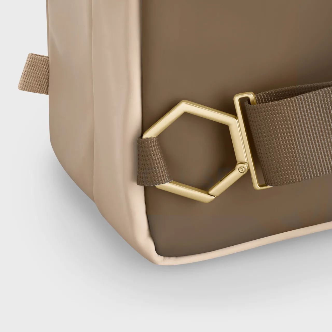 le_rversible_backpack_beige_dark_brown_gold_colour_7-1.webp CLUSE Le Réversible Backpack, Beige Dark Brown, Gold Colour