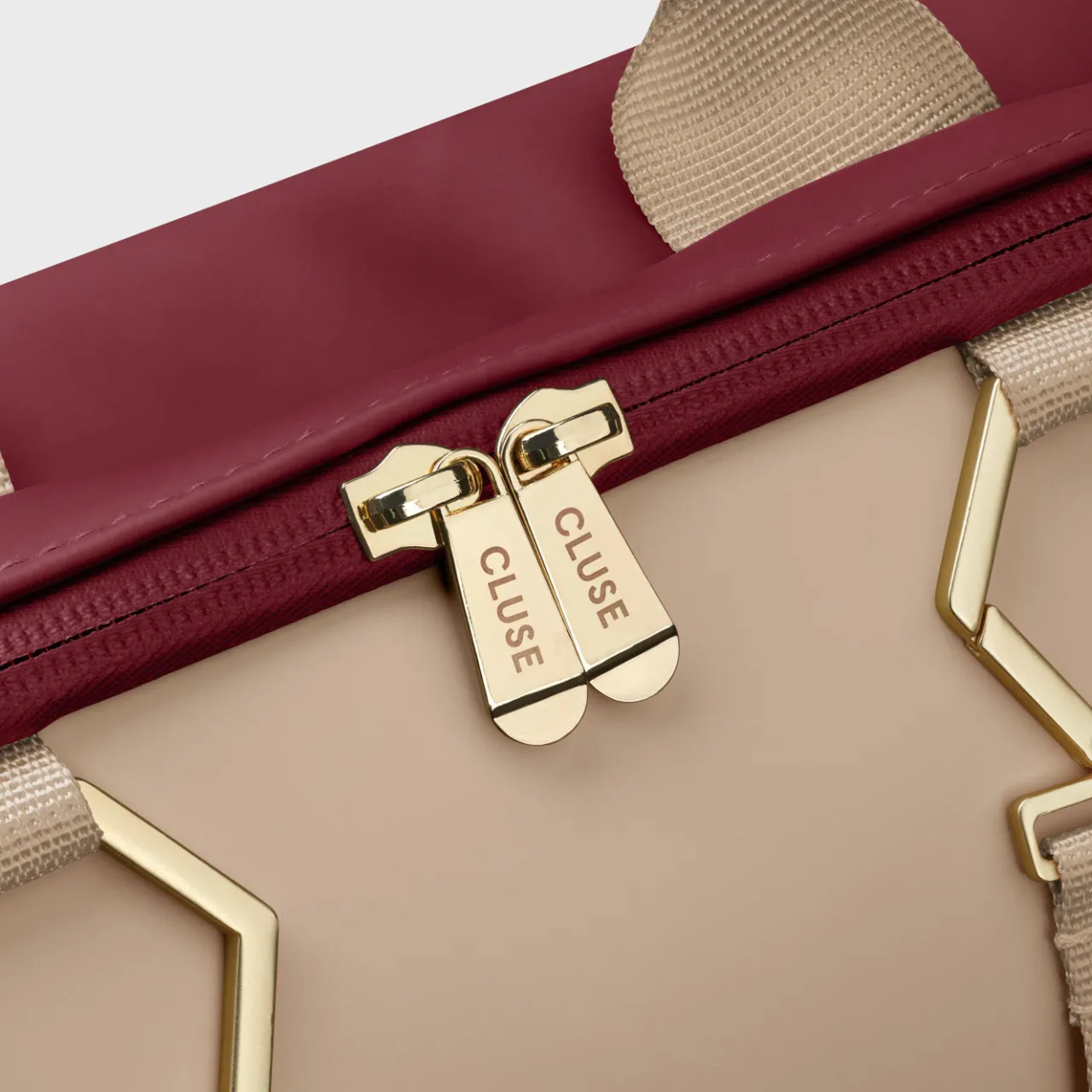 le_rversible_backpack_bordeaux_beige_gold_colour_8-1.webp CLUSE Le Réversible Backpack, Bordeaux Beige, Gold Colour