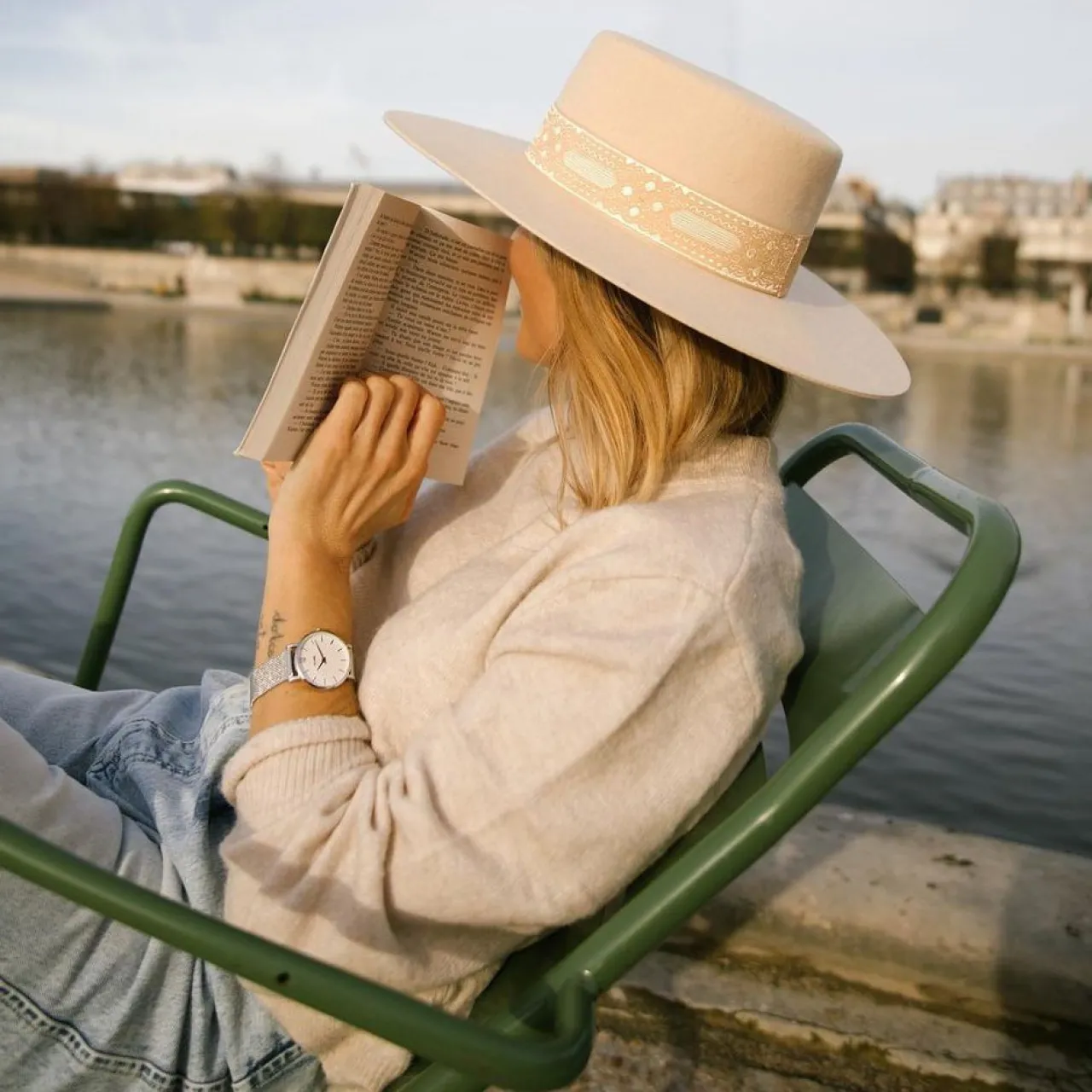 minuit_mesh_silverwhite_5-1.webp Femme CLUSE Minuit Mesh Silver/White