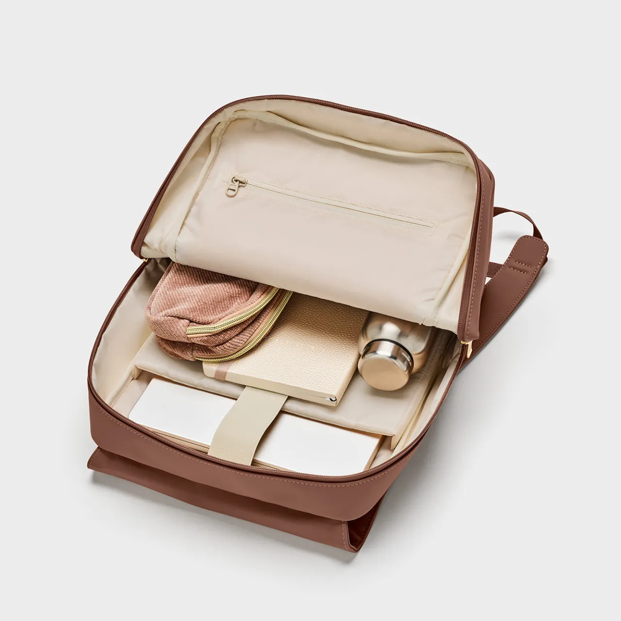 nuite__backpack_sepia_gold_colour_4-1.webp CLUSE Nuitée 2.0 Backpack, Sepia, Gold Colour