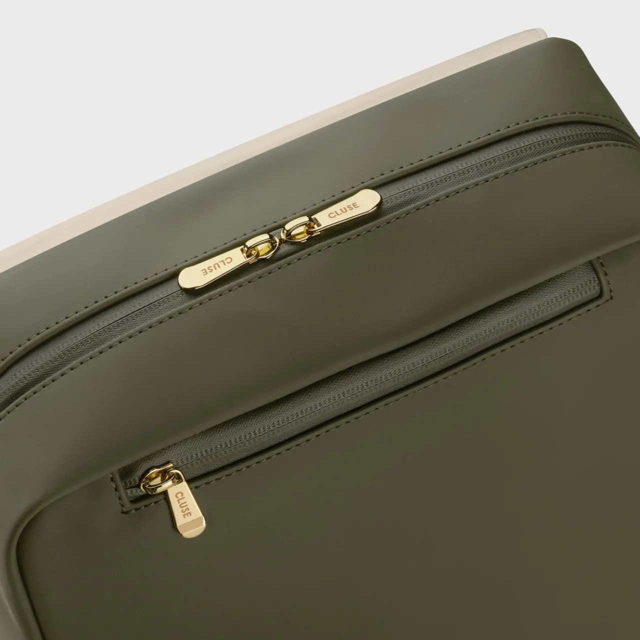 nuite_backpack_dark_green_beige_gold_colour_2-1.webp CLUSE Nuitée Backpack, Dark Green Beige, Gold Colour