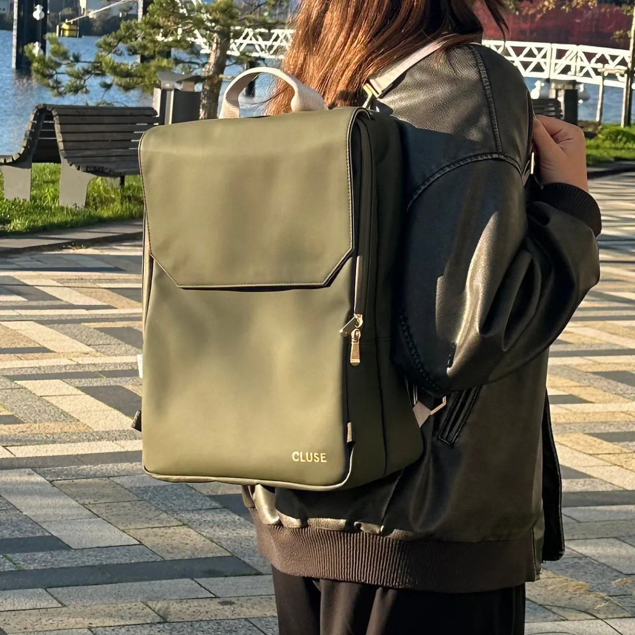 nuite_backpack_dark_green_beige_gold_colour_6-1.webp CLUSE Nuitée Backpack, Dark Green Beige, Gold Colour