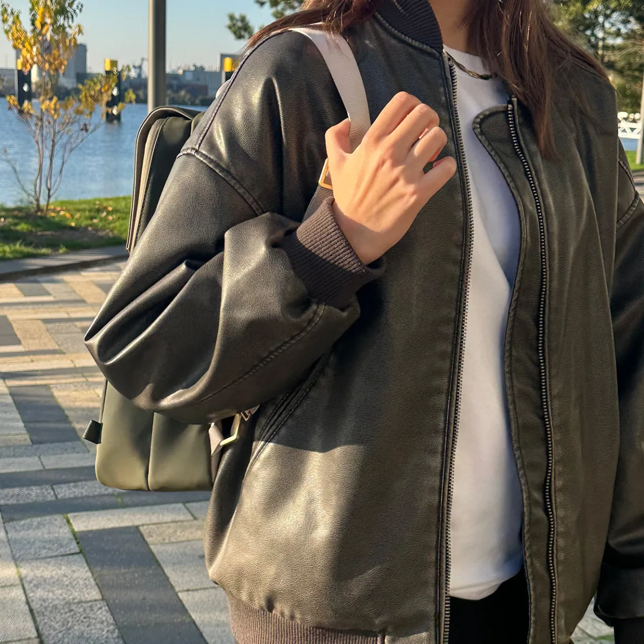 nuite_backpack_dark_green_beige_gold_colour_7-1.webp CLUSE Nuitée Backpack, Dark Green Beige, Gold Colour