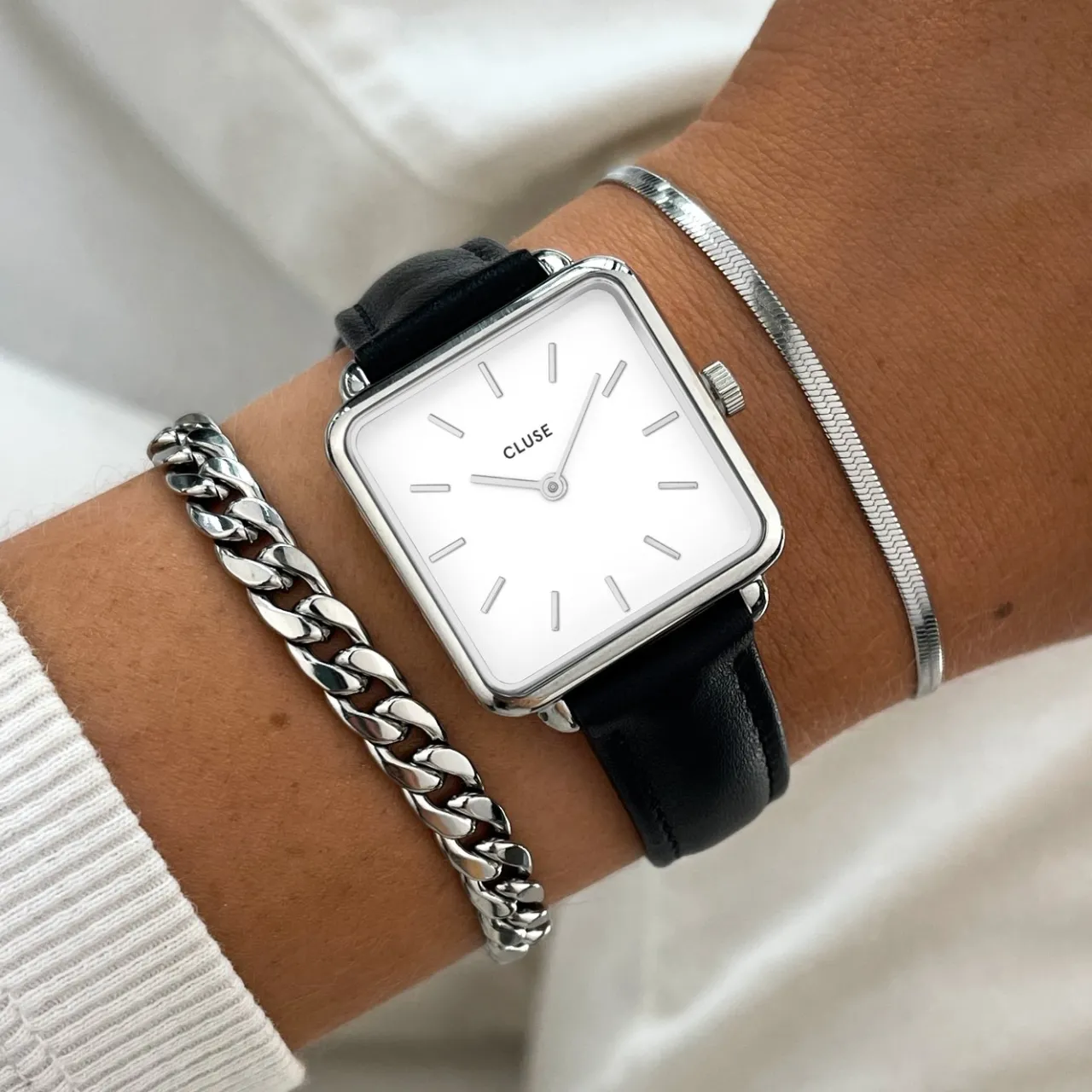 Femme CLUSE Strap 16 mm Leather Black, Silver Colour